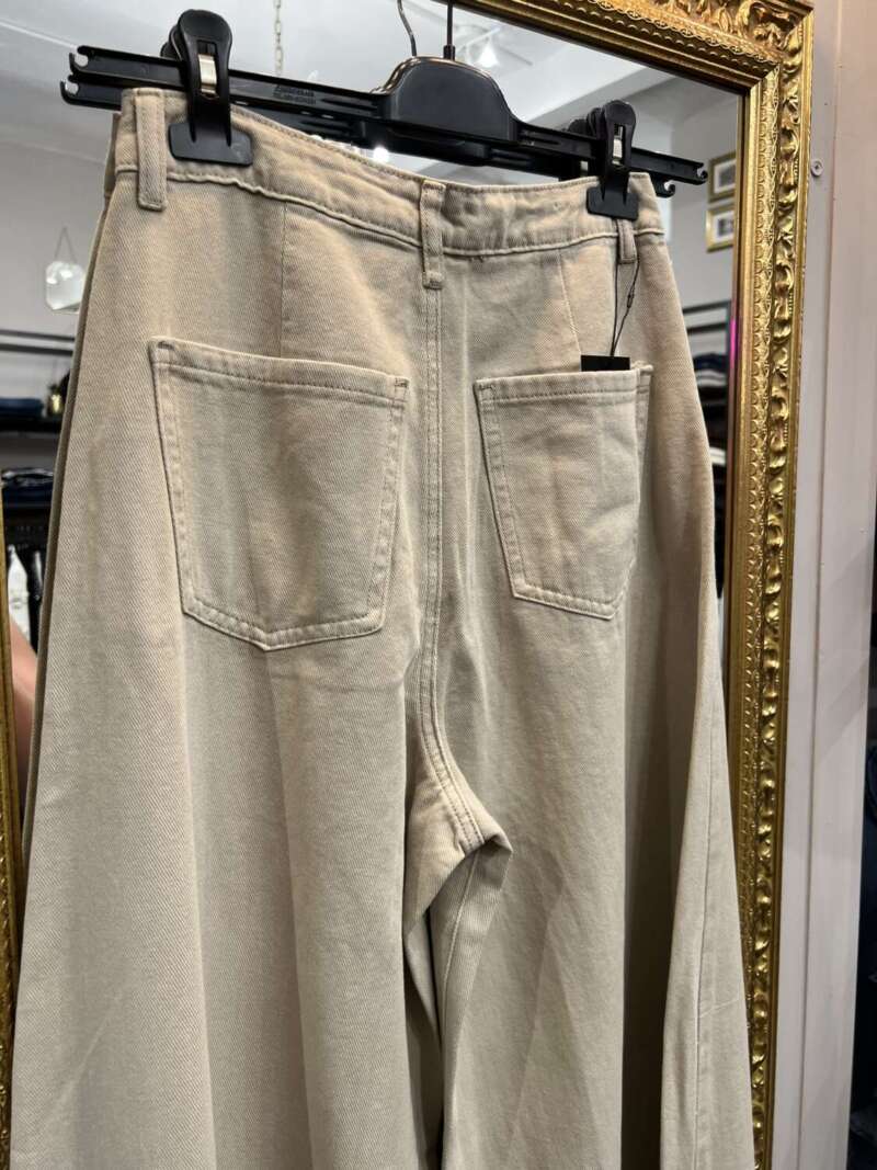 Jeans super Palazzo Beige - immagine 3