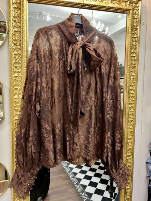 Camicia in pizzo con fiocco Cioccolato