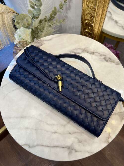 Clutch Intrecciata Blu
