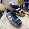 Sneakers in Velluto Celeste