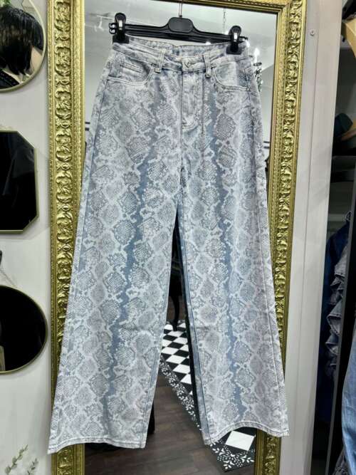 Jeans gamba dritta  Pitonato