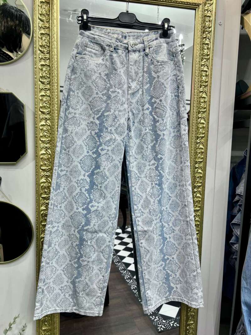 Jeans gamba dritta  Pitonato