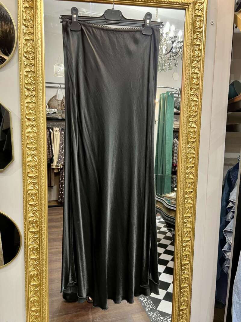 Gonna in Satin Nera