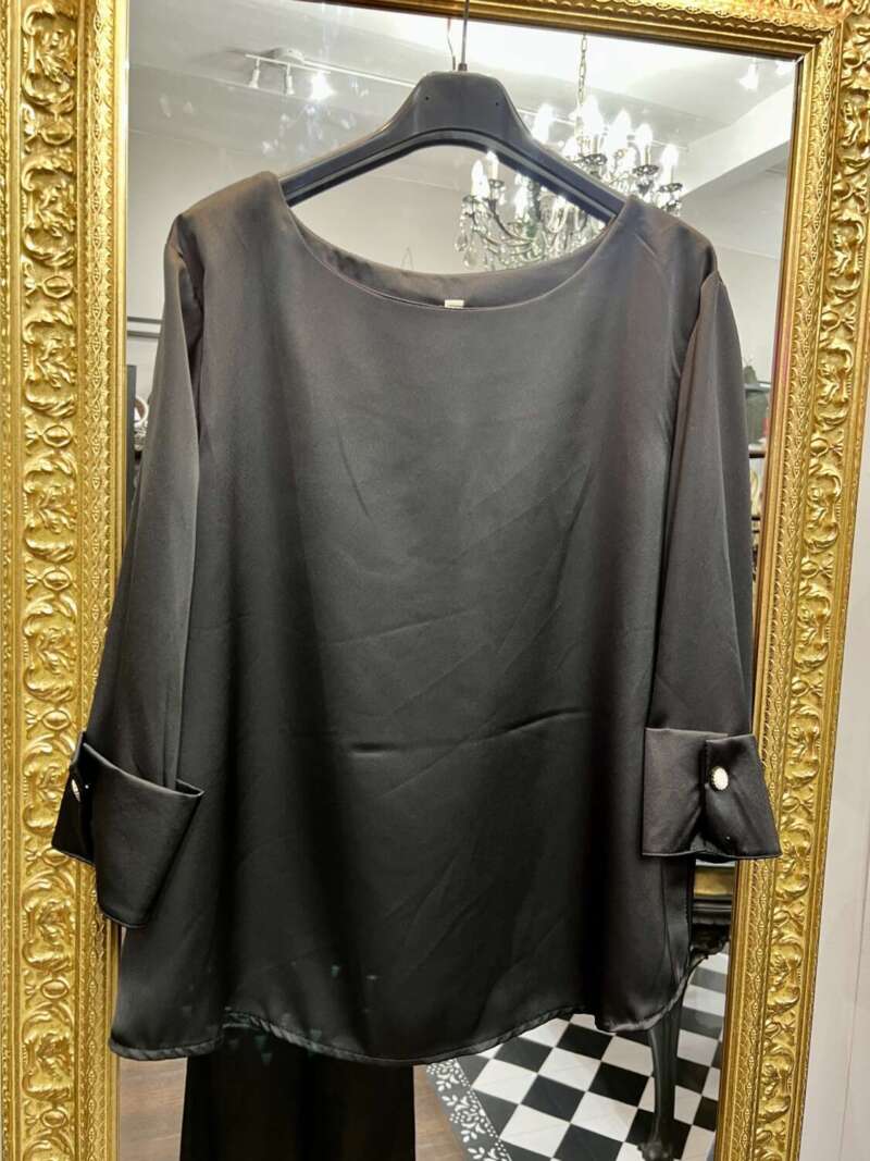 Blusa in Satin manica 3/4 Nera