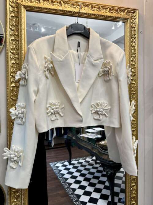 Blazer Crop con Fiori Applicati Panna