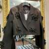 Blazer Crop con Fiori Applicati Nera
