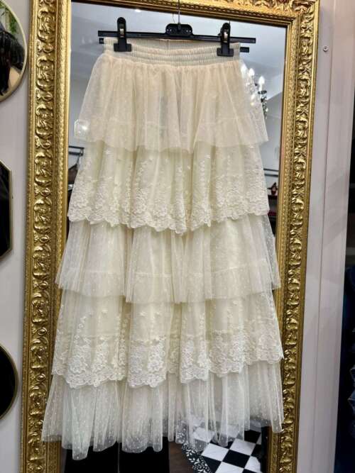 Gonna a Balze in Tulle Ricamato