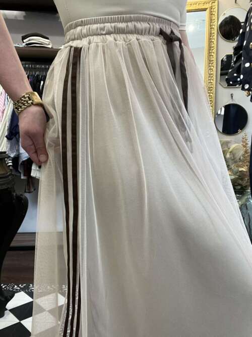 Alternative view of Gonna in tulle righe laterali Beige