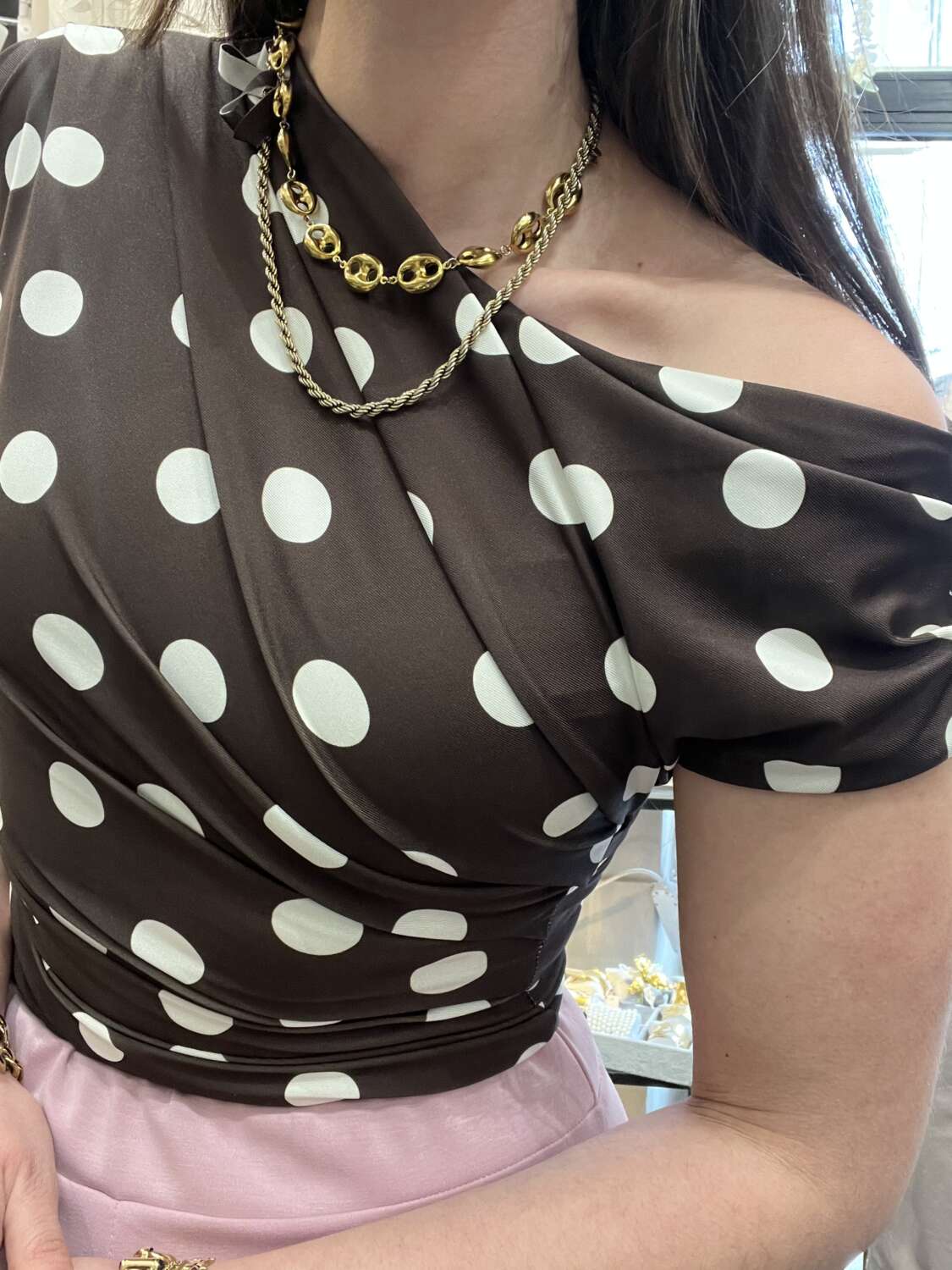 Maglia pois spalla scesa Marrone - immagine 2