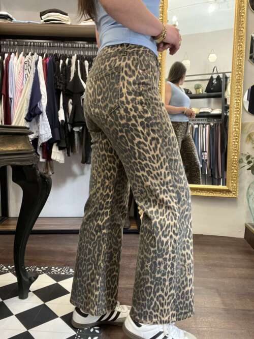 Alternative view of Jeans wide leg Leopardato